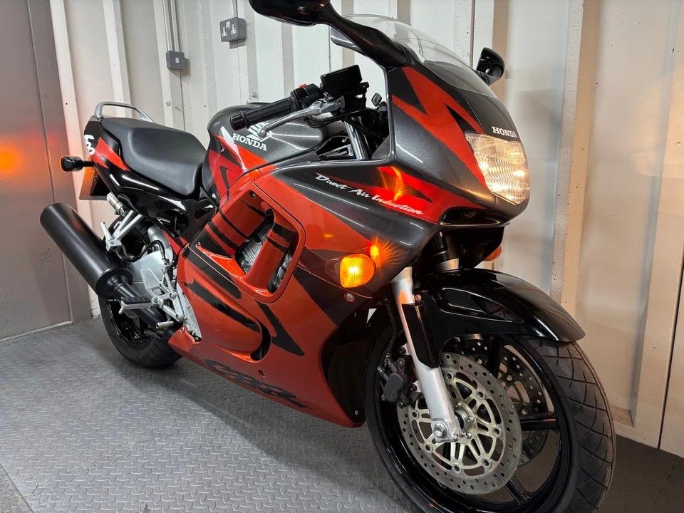 1998 Honda CBR - Image 11 of 29