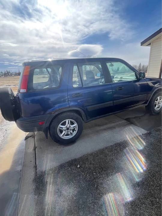 1998 Honda CR-V 1st Gen - Image 2 of 9