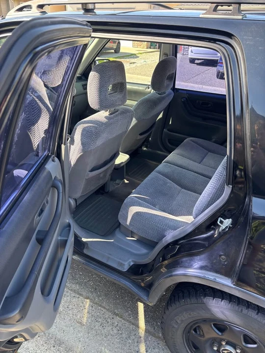 1998 Honda CR-V 1st Gen - Image 10 of 18