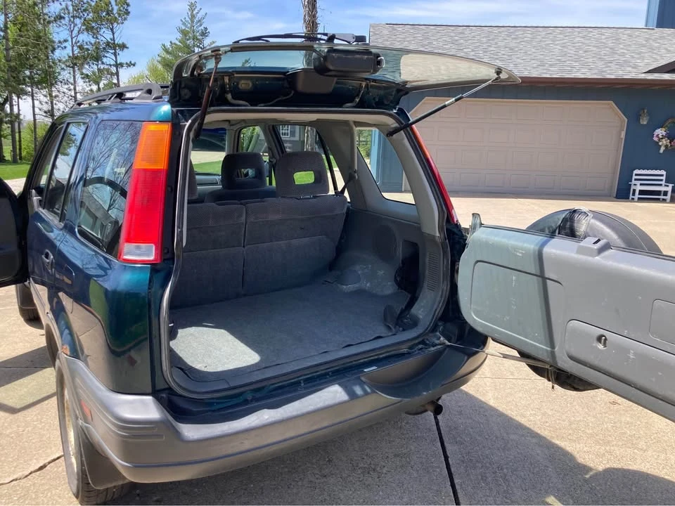 1998 Honda CR-V 1st Gen - Image 2 of 5