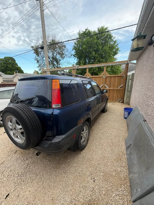 1998 Honda CR-V 1st Gen - Image 2 of 4