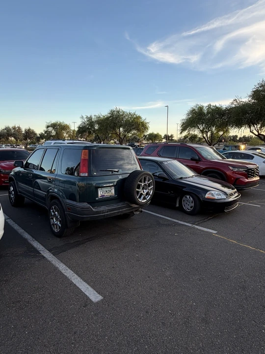 1998 Honda CR-V 1st Gen - Image 2 of 9