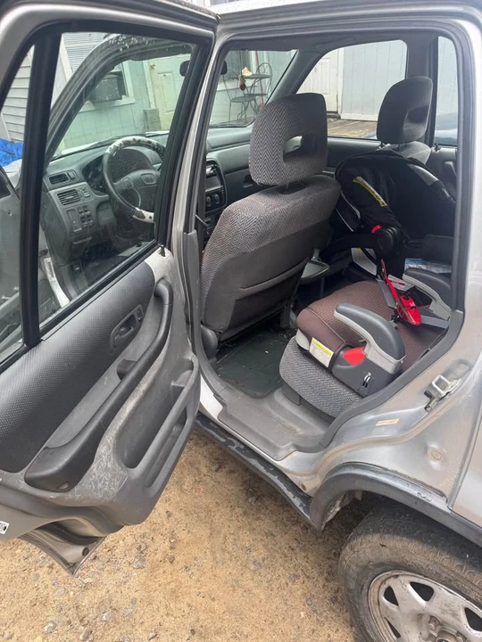 1998 Honda CR-V 1st Gen - Image 8 of 11