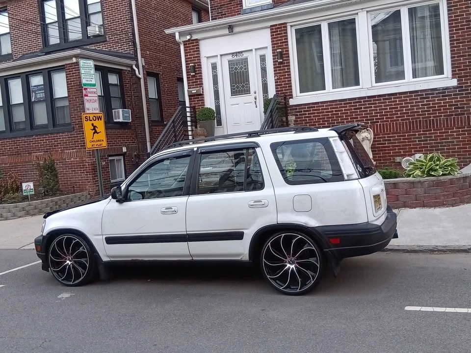 1998 Honda CR-V 1st Gen - Image 6 of 10