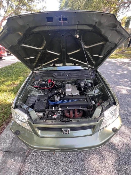 1998 Honda CR-V 1st Gen - Image 2 of 14