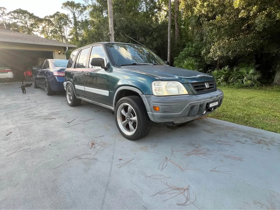 1998 Honda CR-V 1st Gen - Image 2 of 8