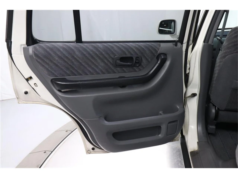 1998 Honda CR-V 1st Gen - Image 20 of 31