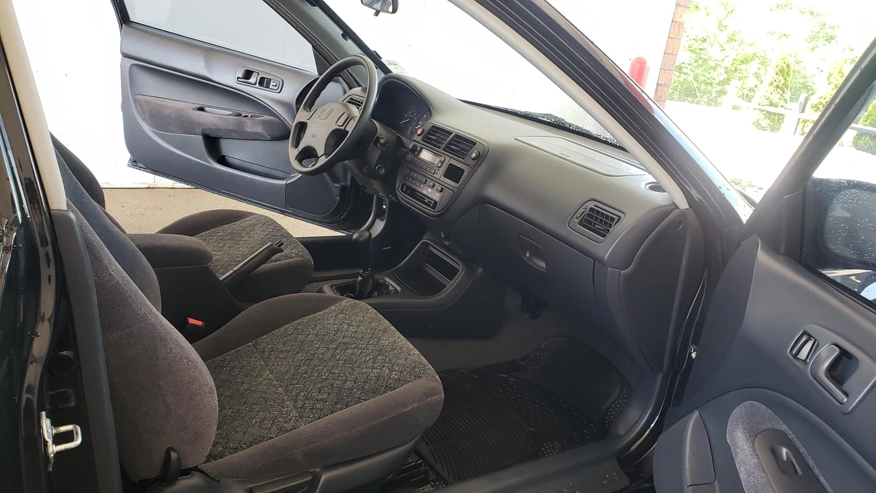 1998 Honda EK Civic - Image 29 of 31