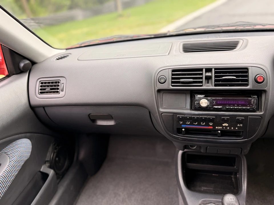 1998 Honda EK Civic - Image 25 of 31