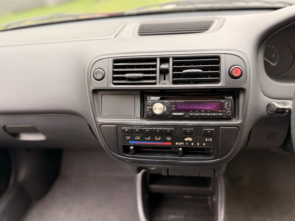 1998 Honda EK Civic - Image 24 of 31