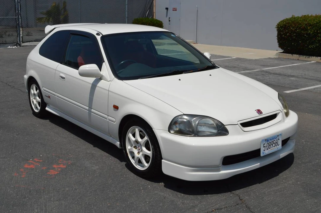 1998 Honda EK9 Civic Type R - Image 2 of 31