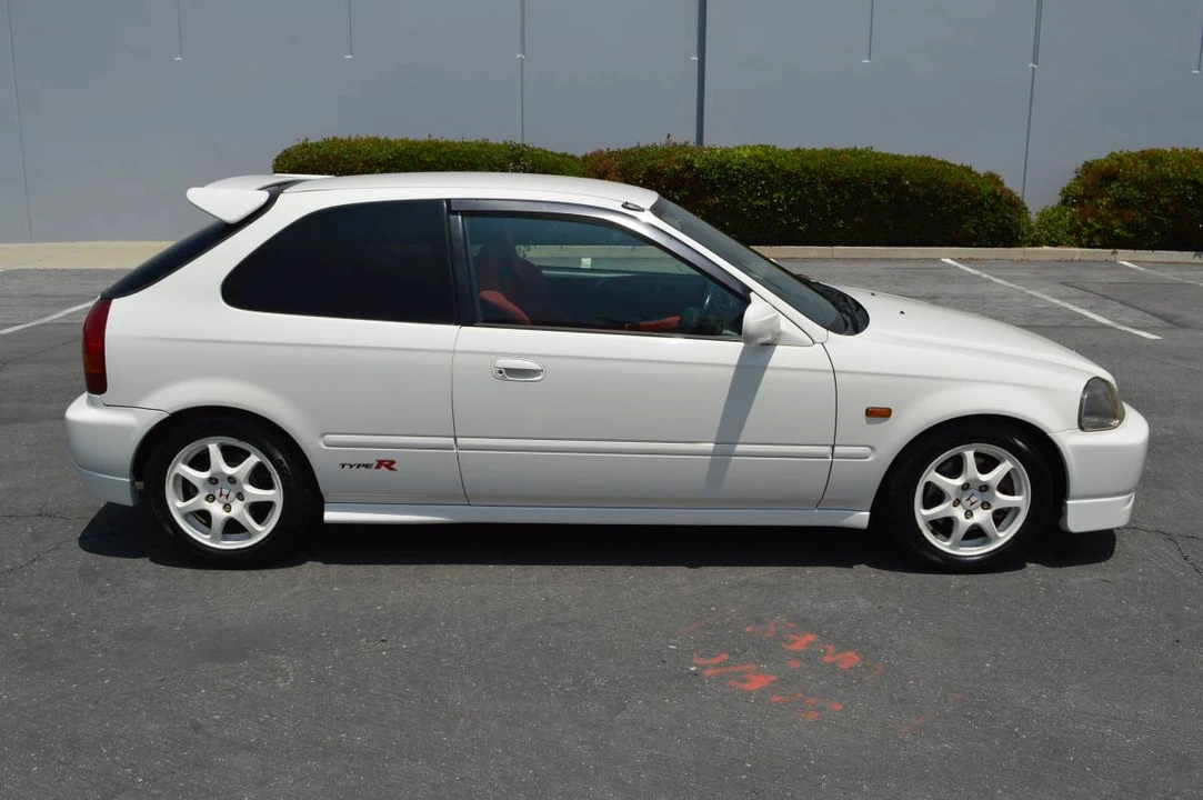 1998 Honda EK9 Civic Type R - Image 9 of 31