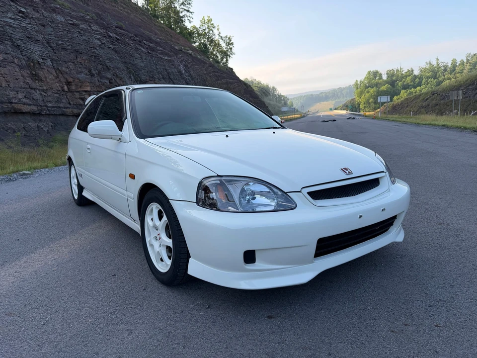 1998 Honda EK9 Civic Type R - Image 2 of 31