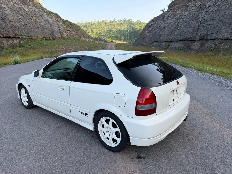 1998 Honda EK9 Civic Type R - Image 27 of 31