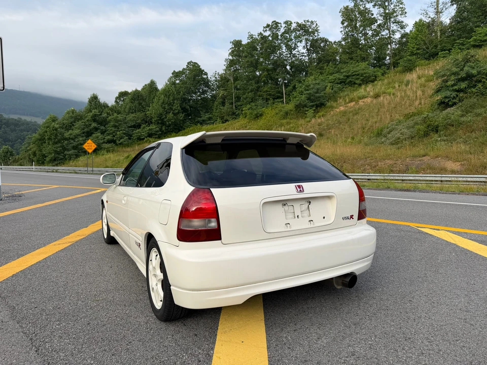 1998 Honda EK9 Civic Type R - Image 24 of 31