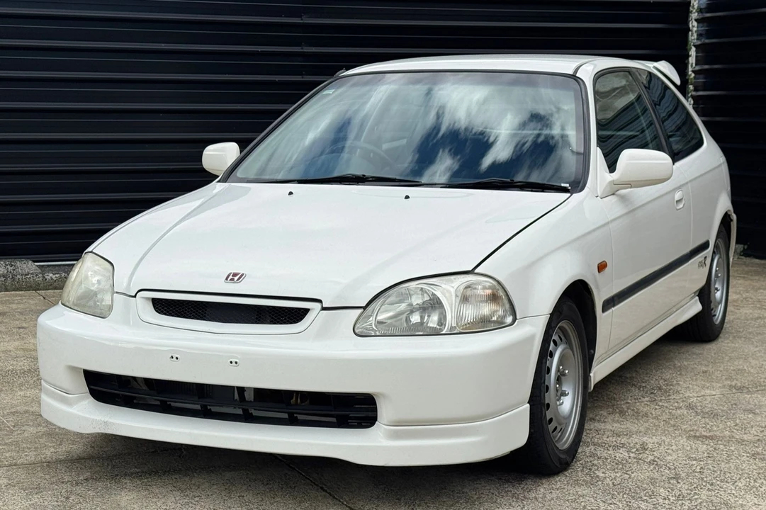 1998 Honda EK9 Civic Type R - Image 1 of 31