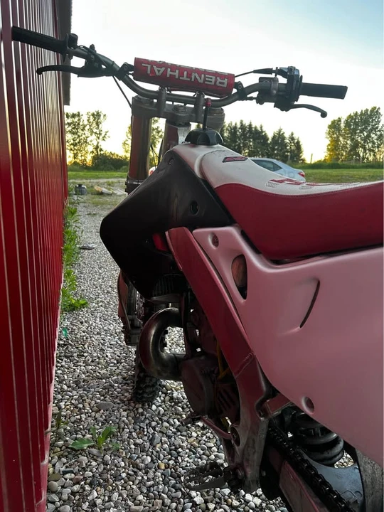 1998 Honda CR - Image 6 of 8