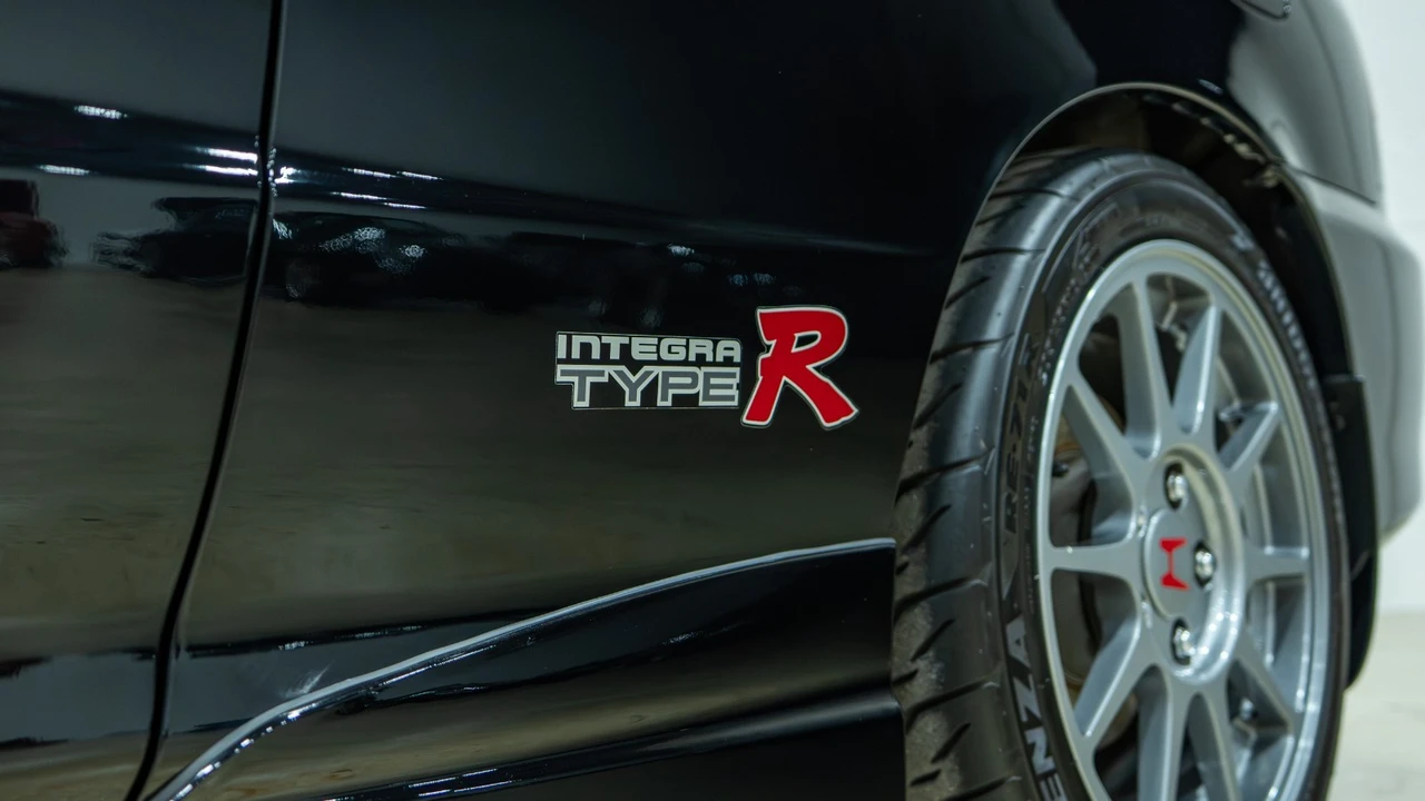 1998 Acura Integra Type R 3rd Gen - Image 3 of 21