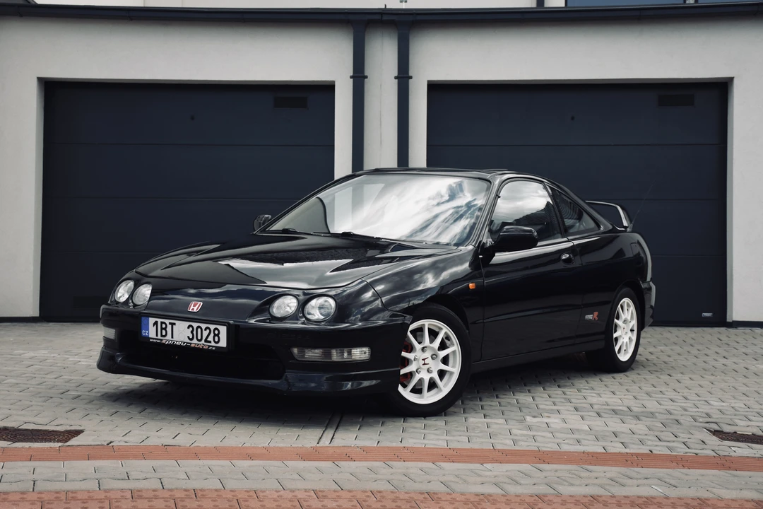 1998 Acura Integra Type R 3rd Gen - Image 2 of 31