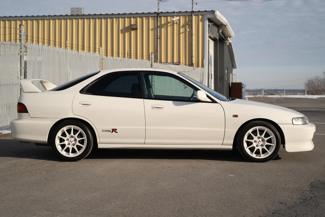 1998 Acura Integra Type R 3rd Gen - Image 3 of 31