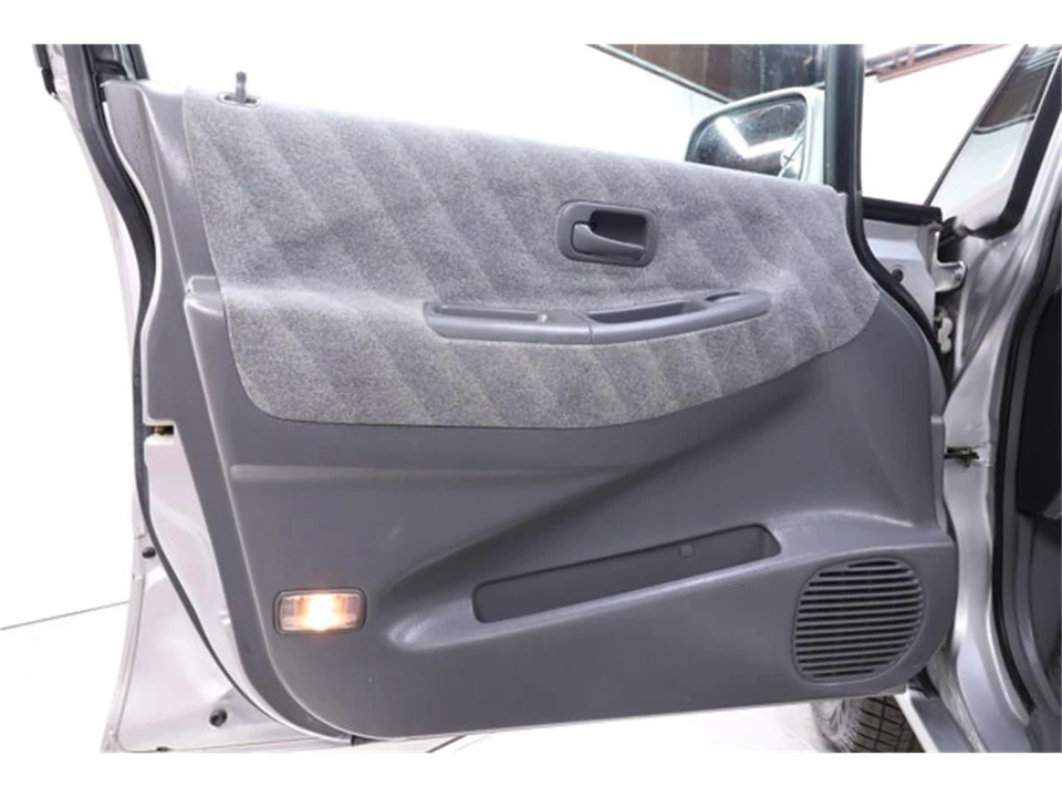1998 Honda Odyssey - Image 22 of 31