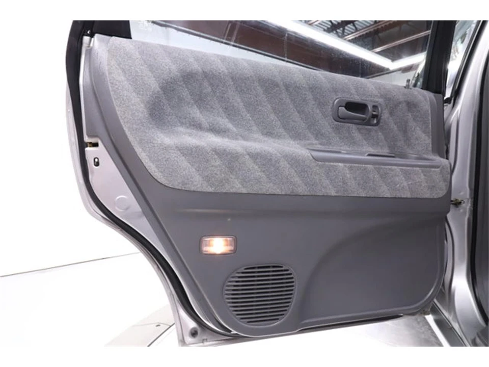 1998 Honda Odyssey - Image 24 of 31