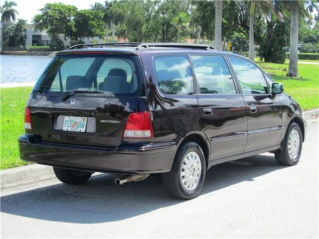 1998 Honda Odyssey - Image 2 of 12
