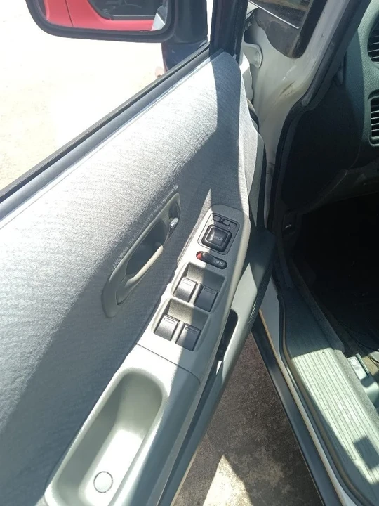 1998 Honda Odyssey - Image 8 of 21