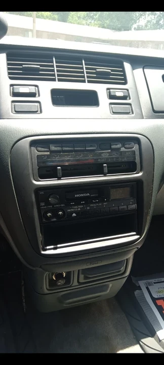 1998 Honda Odyssey - Image 10 of 21