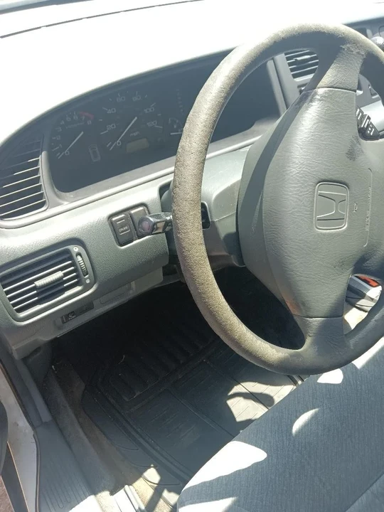 1998 Honda Odyssey - Image 14 of 21