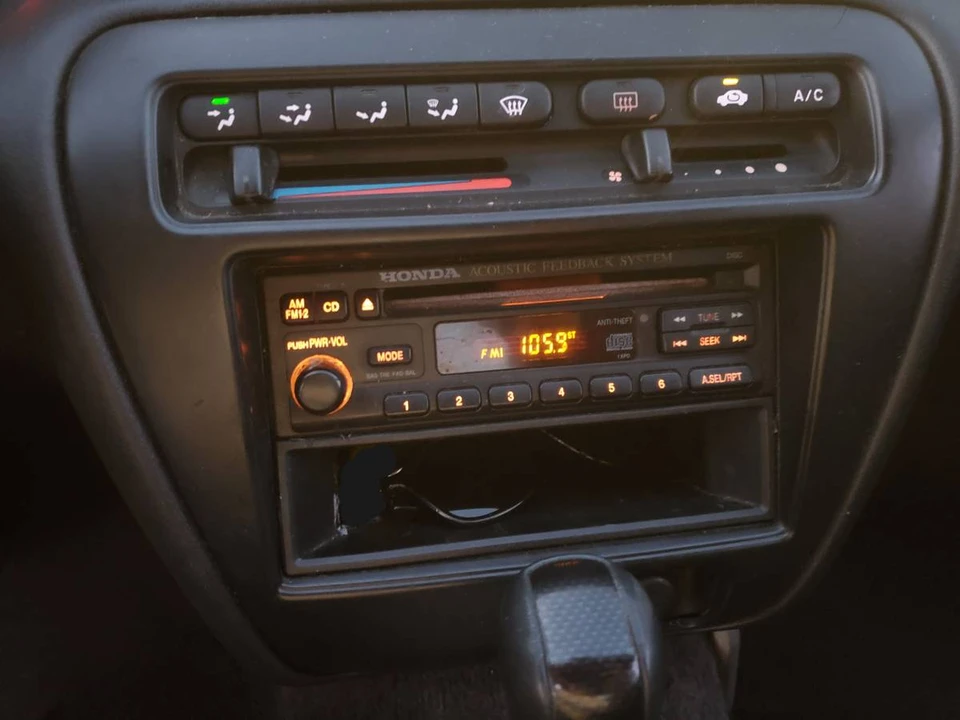 1998 Honda Prelude 5th Gen - Image 17 of 24
