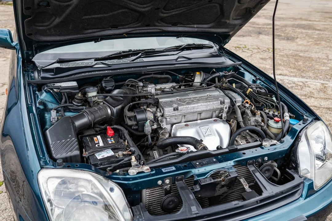 1998 Honda Prelude 5th Gen - Image 9 of 30