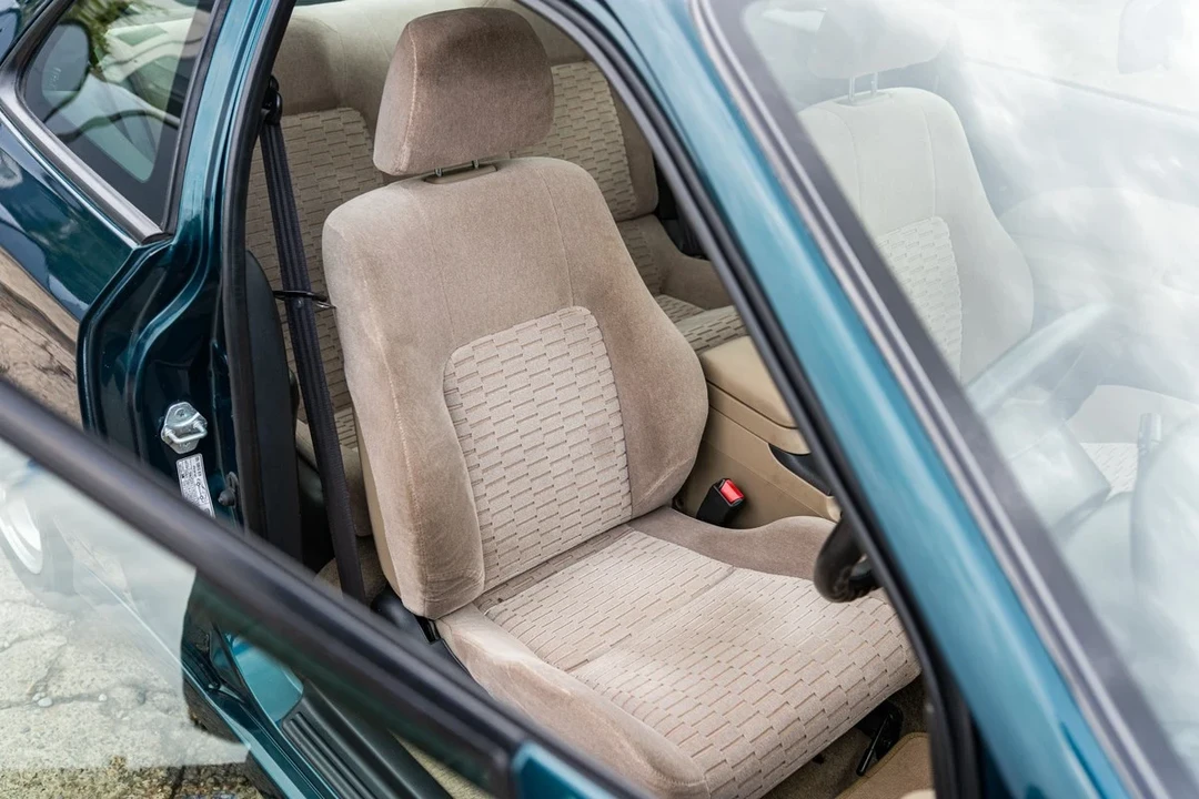 1998 Honda Prelude 5th Gen - Image 19 of 30