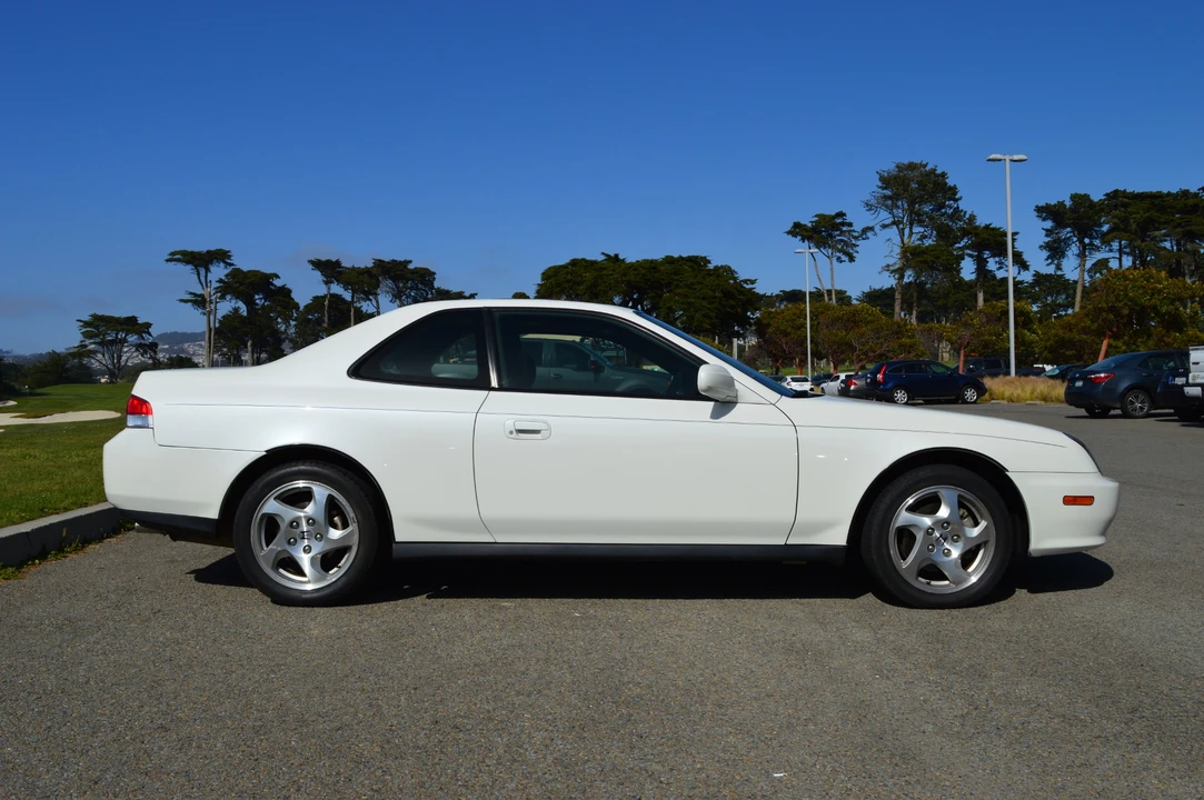 1998 Honda Prelude 5th Gen - Image 11 of 31