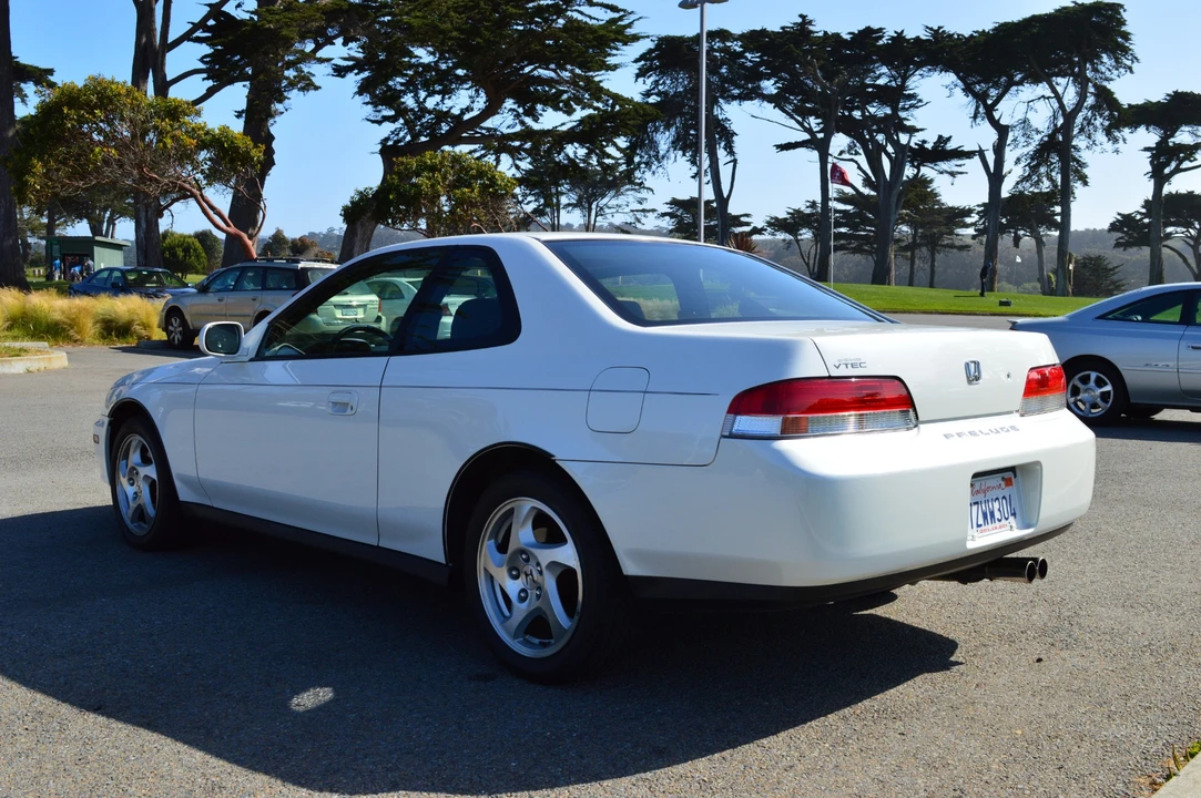 1998 Honda Prelude 5th Gen - Image 5 of 31
