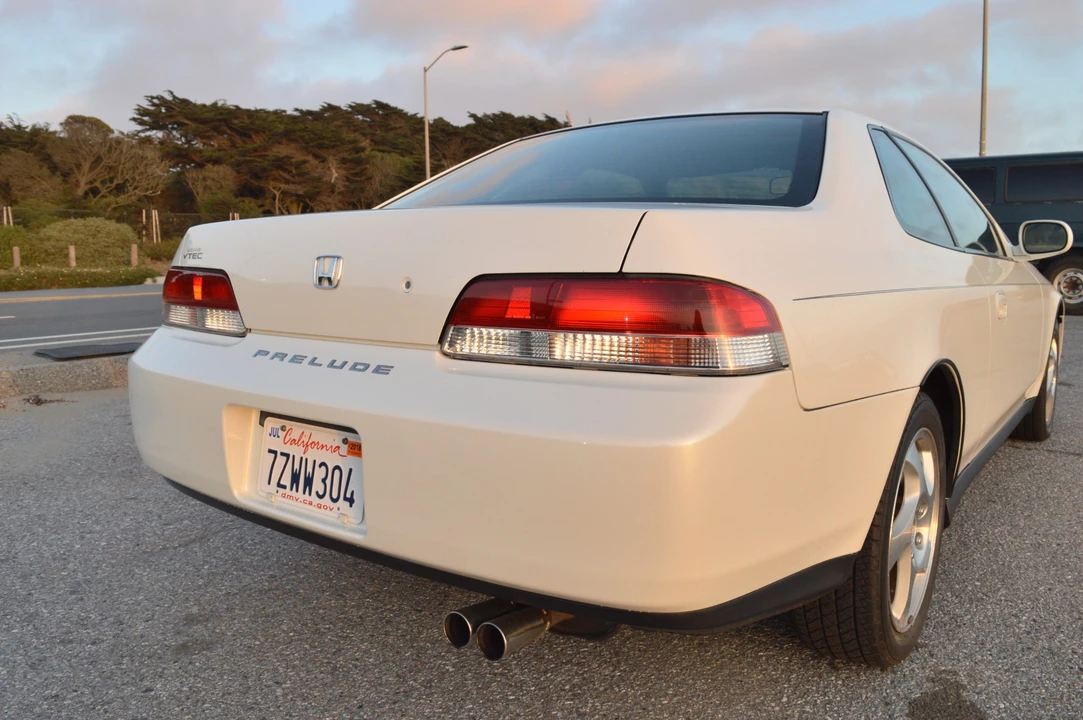 1998 Honda Prelude 5th Gen - Image 24 of 31