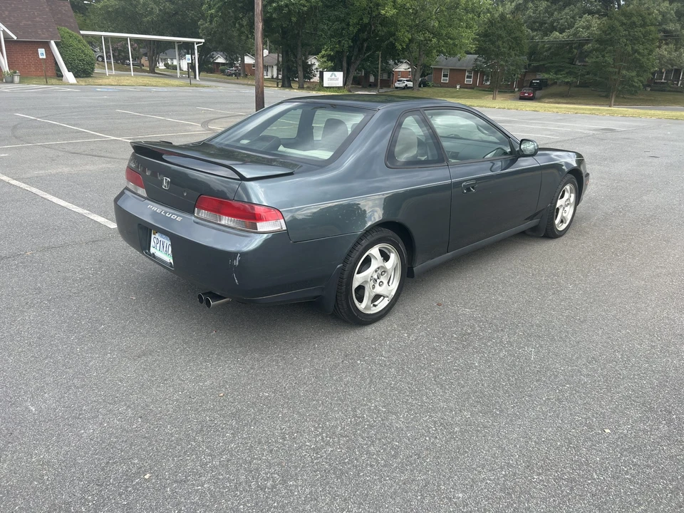 1998 Honda Prelude 5th Gen - Image 16 of 31