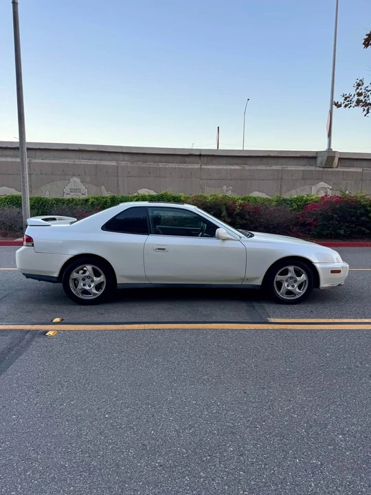 1998 Honda Prelude 5th Gen - Image 2 of 7