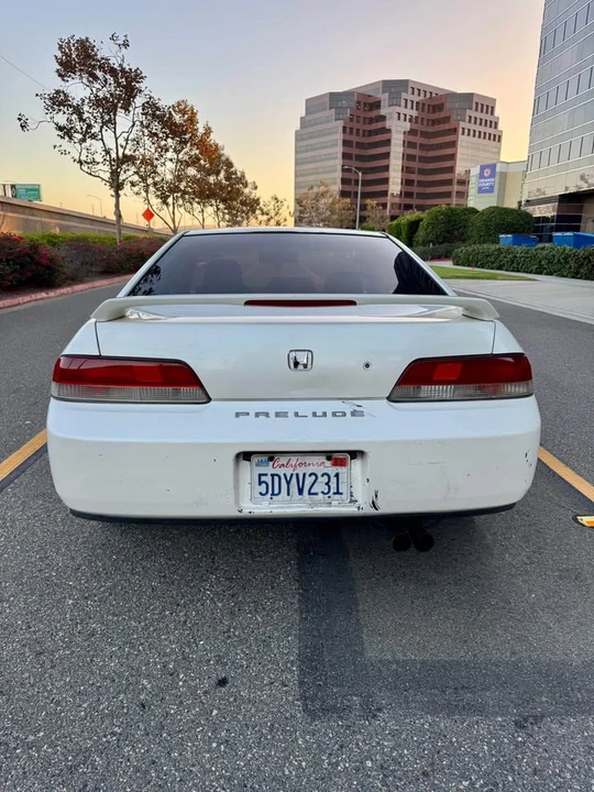 1998 Honda Prelude 5th Gen - Image 4 of 7