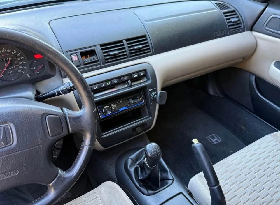 1998 Honda Prelude 5th Gen - Image 7 of 10