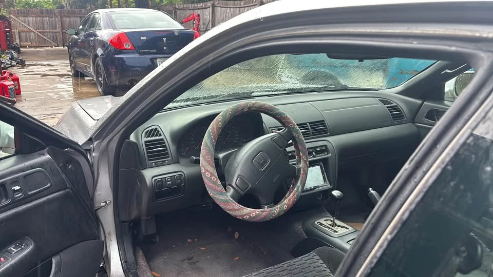 1998 Honda Prelude 5th Gen - Image 10 of 13