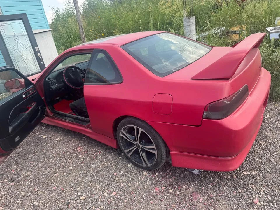 1998 Honda Prelude 5th Gen - Image 5 of 8