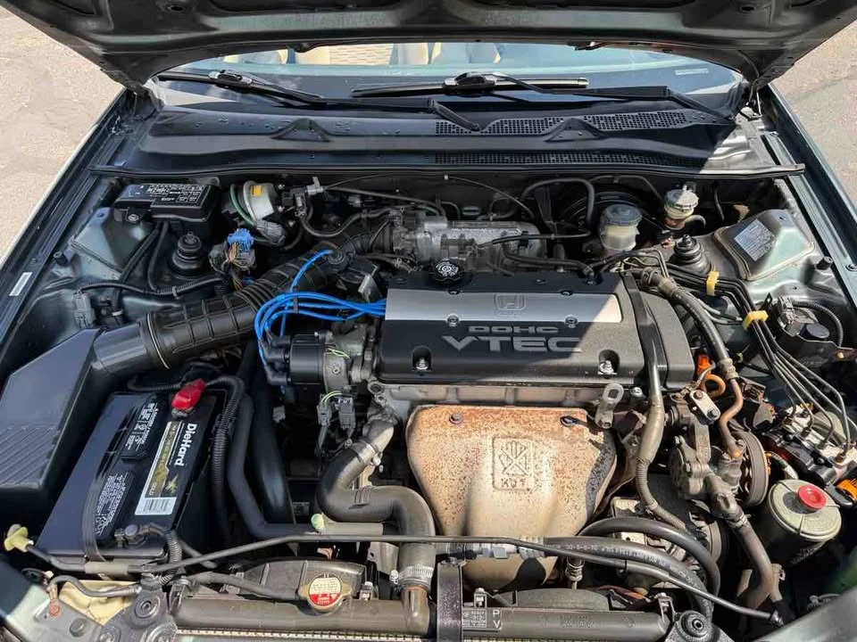 1998 Honda Prelude 5th Gen - Image 9 of 11