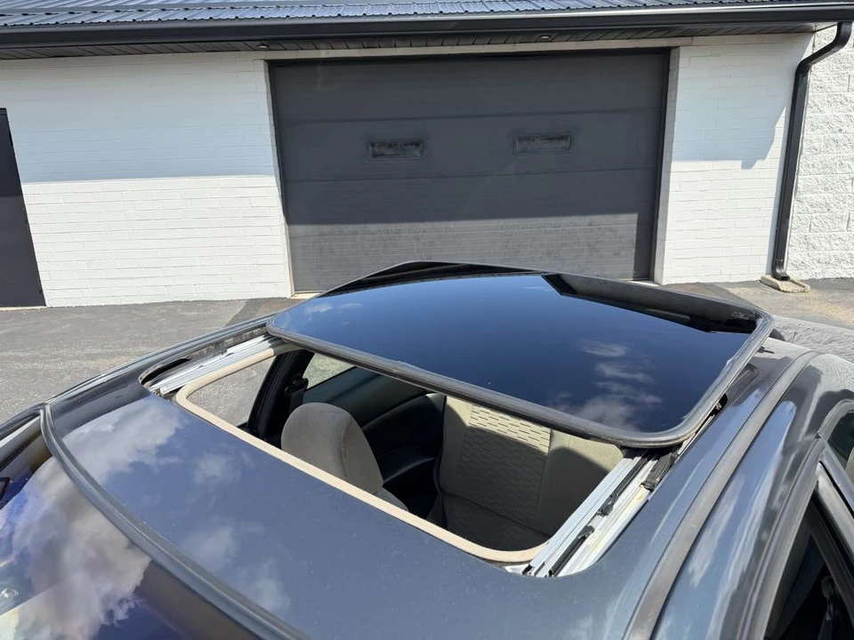 1998 Honda Prelude 5th Gen - Image 11 of 26