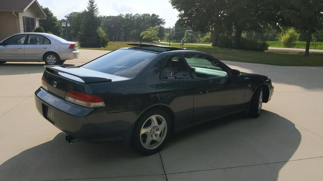 1998 Honda Prelude 5th Gen - Image 20 of 31