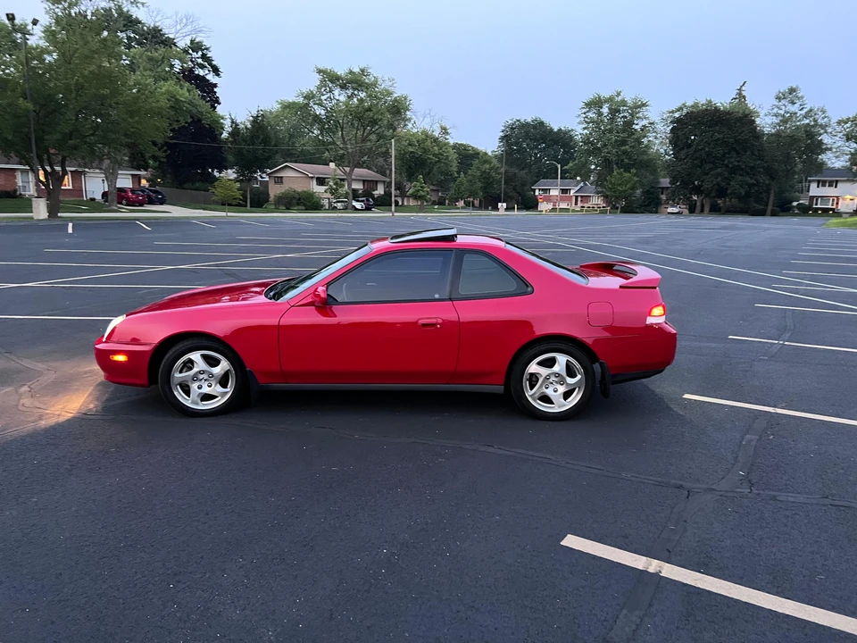 1998 Honda Prelude 5th Gen - Image 18 of 31