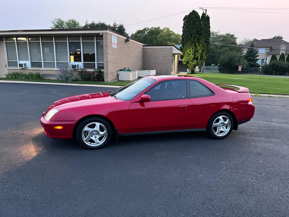 1998 Honda Prelude 5th Gen - Image 16 of 31