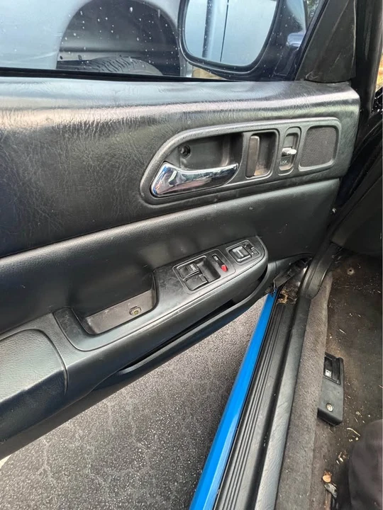 1998 Honda Prelude 5th Gen - Image 6 of 17