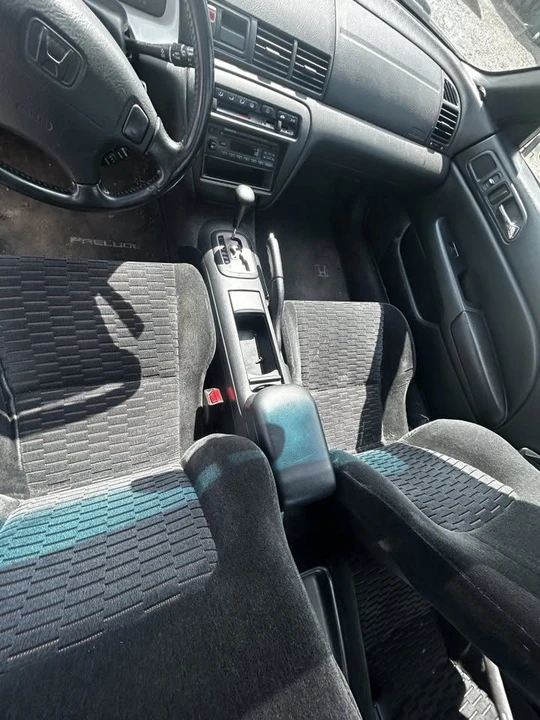 1998 Honda Prelude 5th Gen - Image 9 of 10