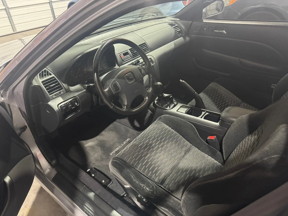 1998 Honda Prelude 5th Gen - Image 13 of 19